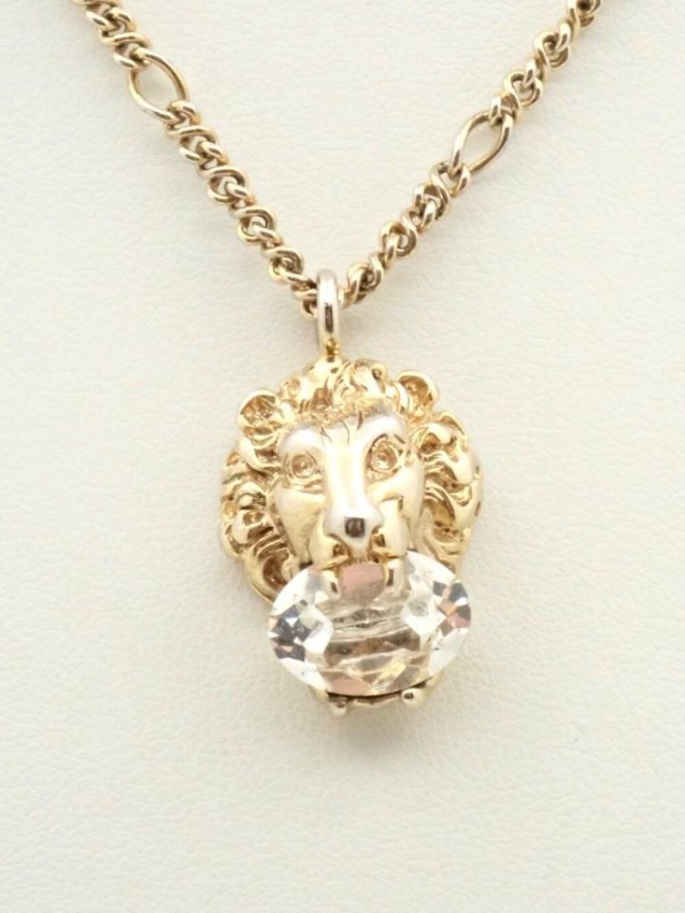Gucci Lion Necklace - Picture 3 of 3